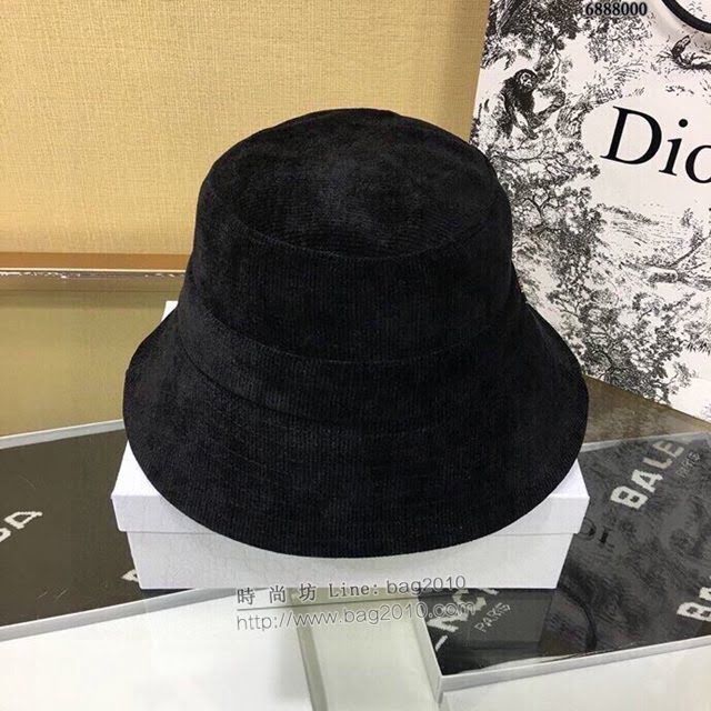 Dior女士帽子 迪奧燈芯絨雙面漁夫帽  mm1148